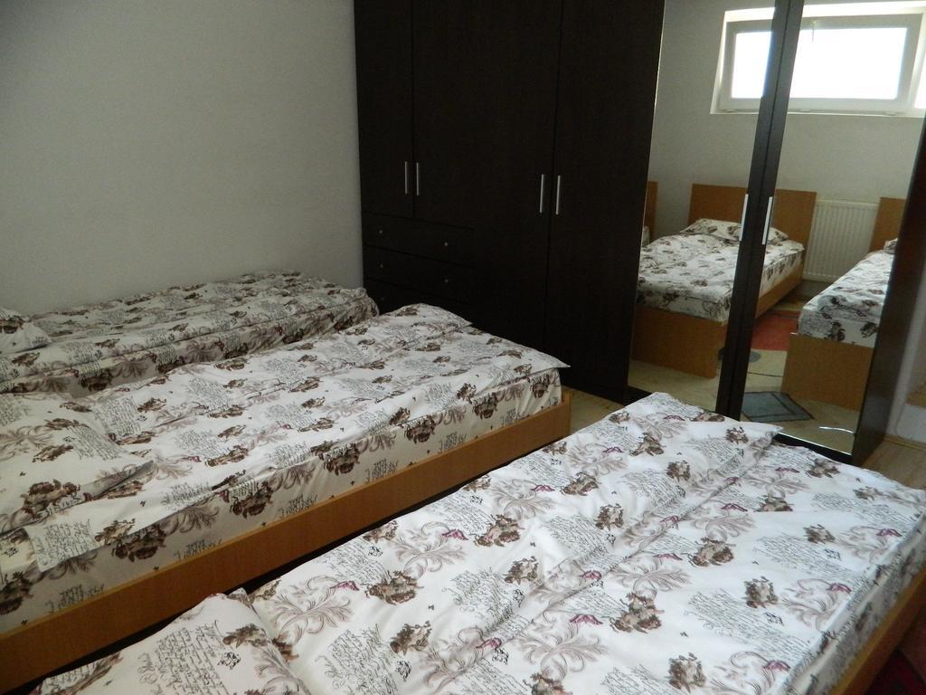 Hotel Cazare Vio Kluż-Napoka Pokój zdjęcie